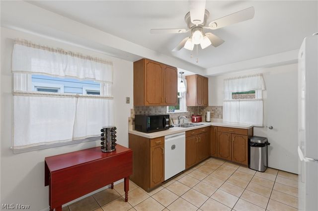 7249 Greenleaf Avenue, Parma, OH 44130
