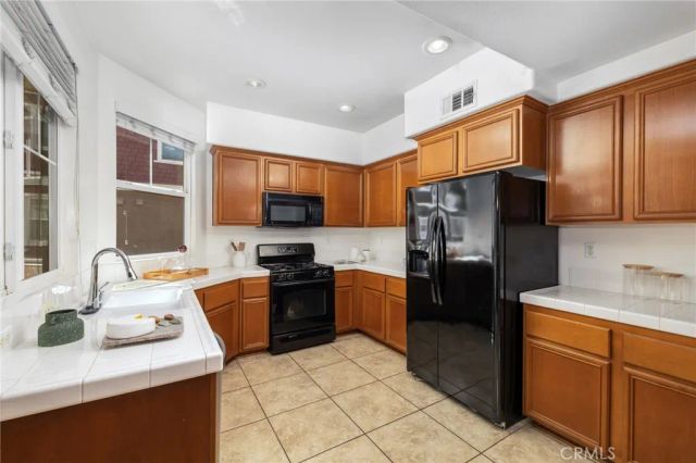 1556 Ledgestone Lane, Pomona, CA 91767