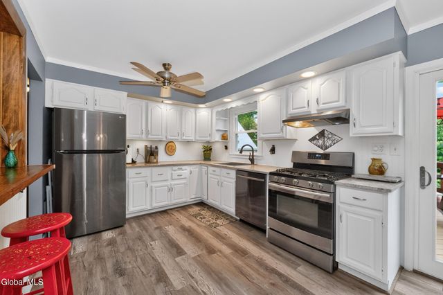 1305 Maple Hill Road, Schodack, NY 12033