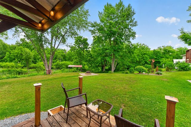 1305 Maple Hill Road, Schodack, NY 12033