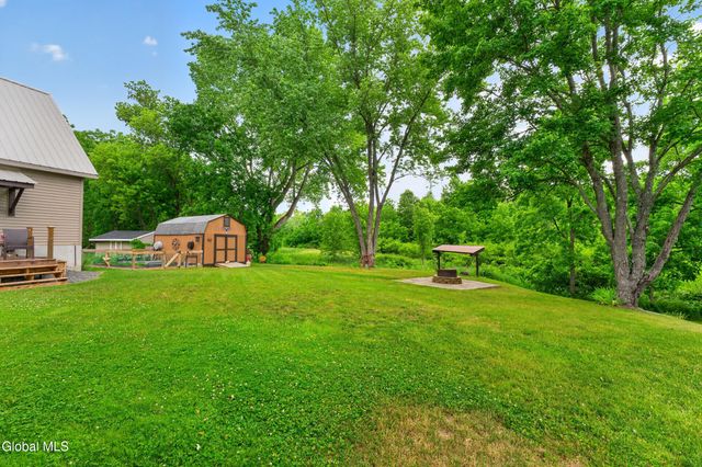 1305 Maple Hill Road, Schodack, NY 12033