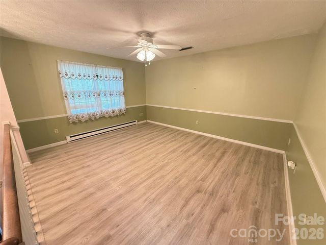 2848 Wendell Street, Lenoir, NC 28645