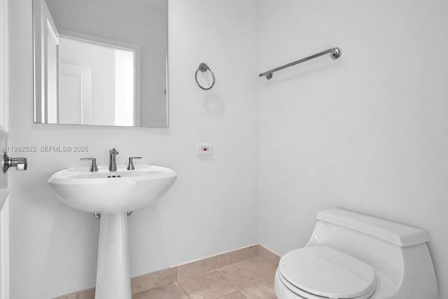 808 Brickell Key Dr 3702, Miami, FL 33131