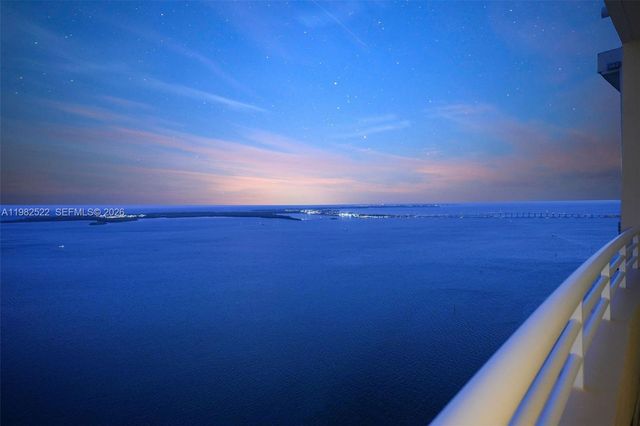 808 Brickell Key Dr 3702, Miami, FL 33131