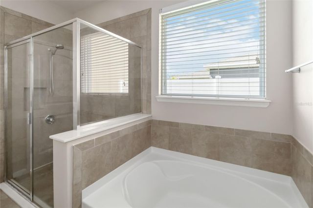 1972 BEACON LANDING CIRCLE, Orlando, FL 32824