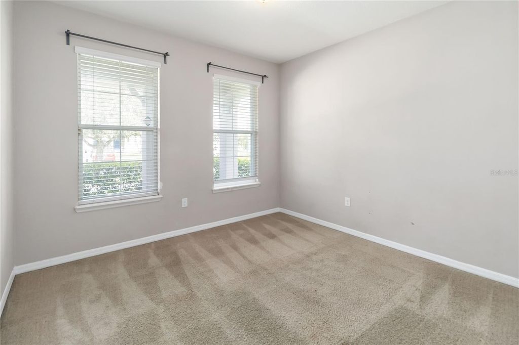 Image 24 of property listing at 1972 BEACON LANDING CIRCLE, Orlando, FL 32824