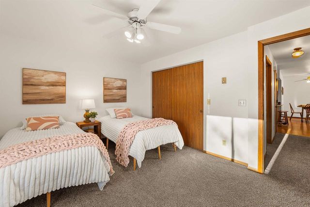 49 UNIVERSITY DRIVE, Fond Du Lac, WI 54935