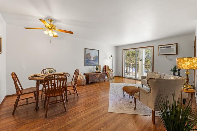 49 UNIVERSITY DRIVE, Fond Du Lac, WI 54935