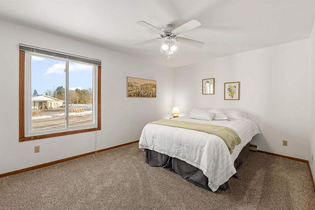 49 UNIVERSITY DRIVE, Fond Du Lac, WI 54935