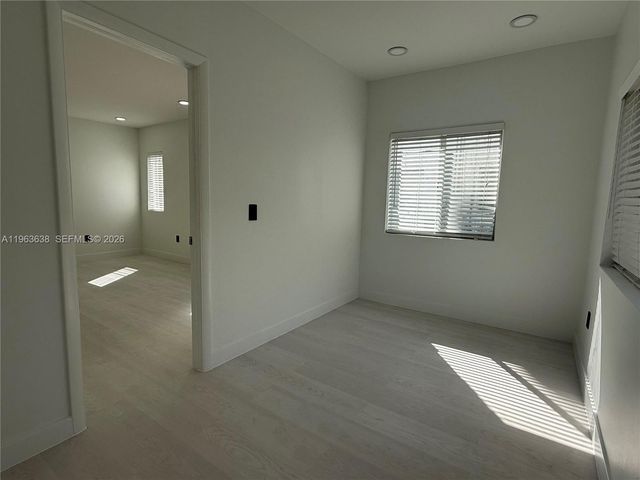 109 NW 6th Ave 5, Miami, FL 33128