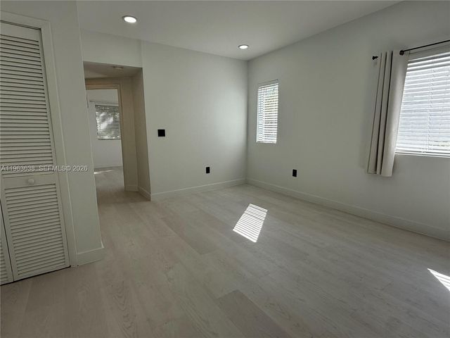 109 NW 6th Ave 5, Miami, FL 33128