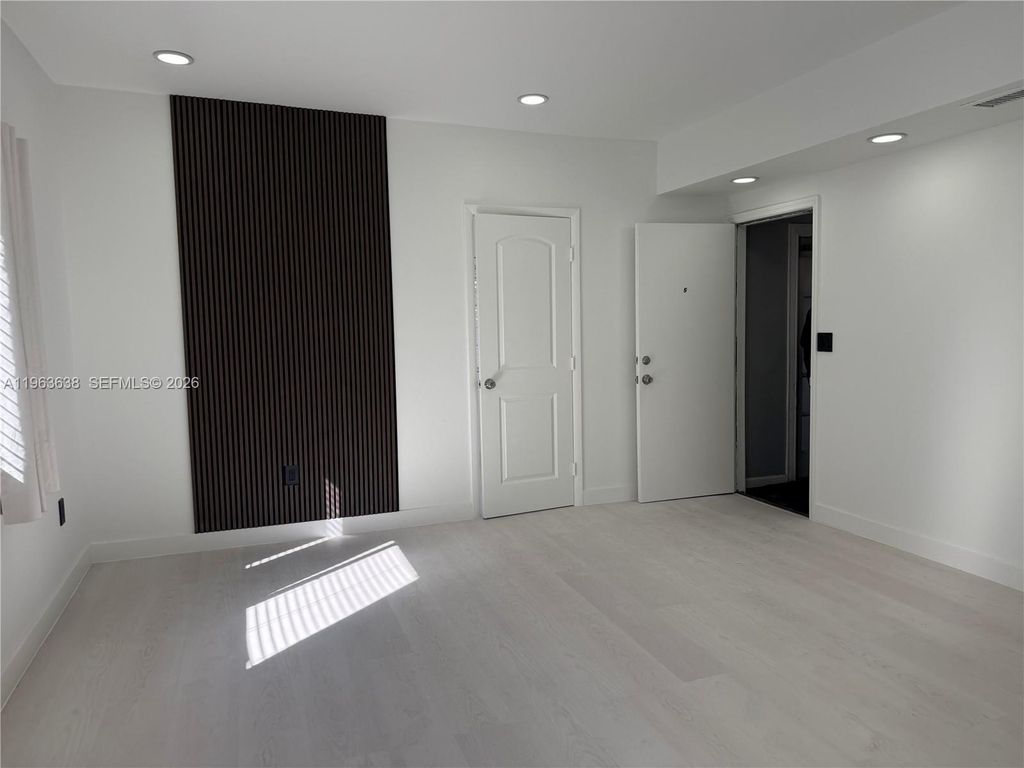 109 NW 6th Ave 5, Miami, FL 33128