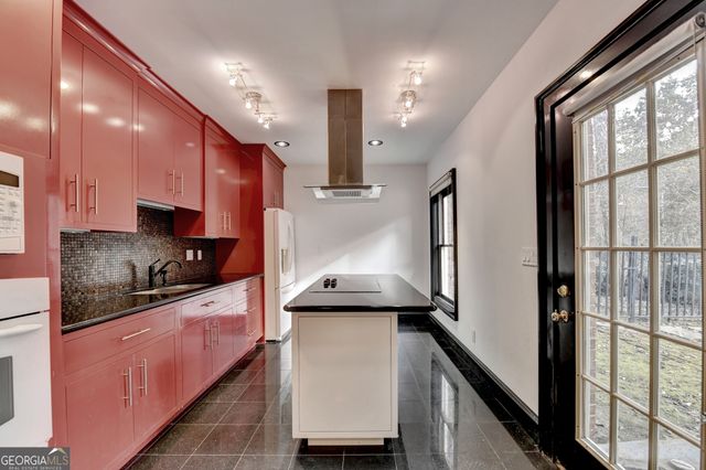 100 Nature Mill Court, Alpharetta, GA 30022