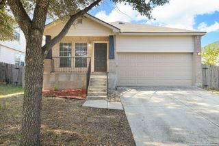 10374 Oakwood Crest, San Antonio, TX 78245
