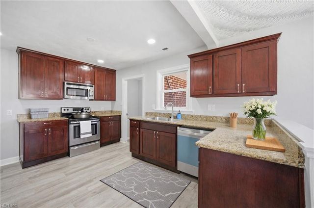 2811 Mapleton AVE, Norfolk, VA 23504