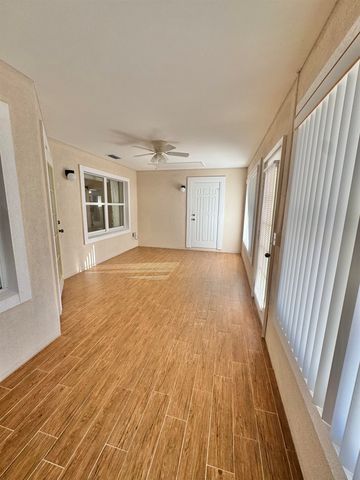 147 Confederate Point Rd, Palatka, FL 32177