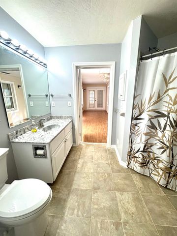 147 Confederate Point Rd, Palatka, FL 32177