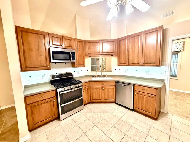 147 Confederate Point Rd, Palatka, FL 32177