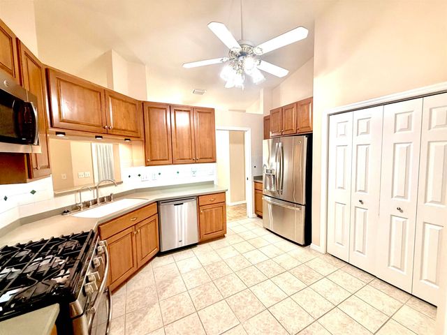 147 Confederate Point Rd, Palatka, FL 32177