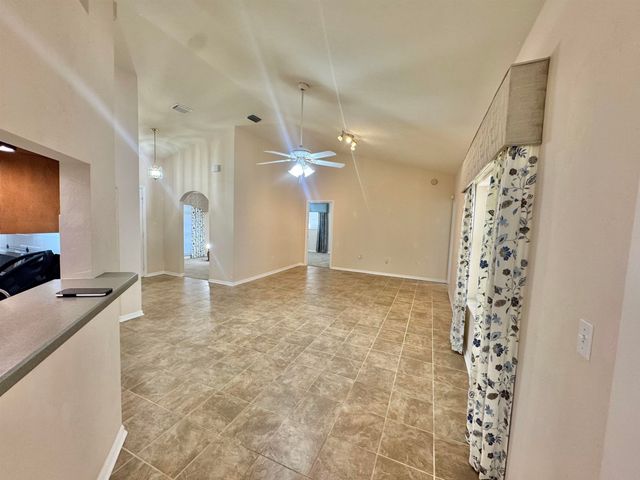 147 Confederate Point Rd, Palatka, FL 32177