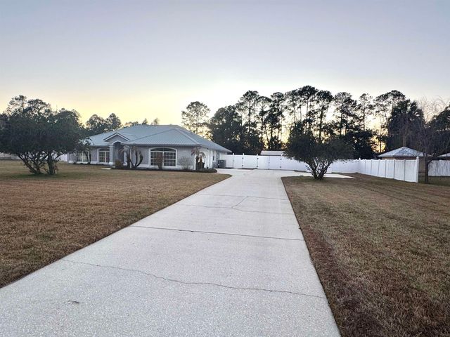 147 Confederate Point Rd, Palatka, FL 32177