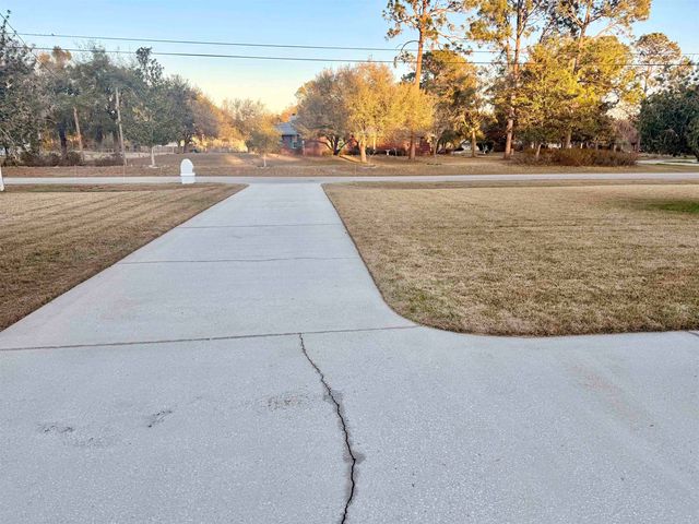 147 Confederate Point Rd, Palatka, FL 32177