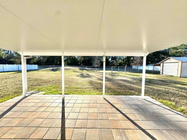 147 Confederate Point Rd, Palatka, FL 32177