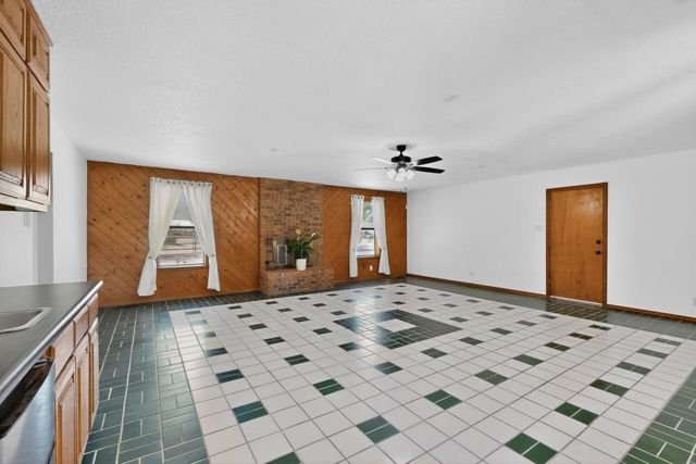 6 Shady Lane, Los Lunas, NM 87031