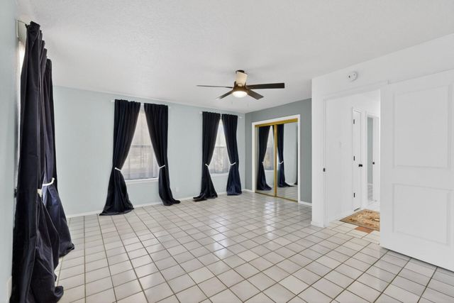 6 Shady Lane, Los Lunas, NM 87031