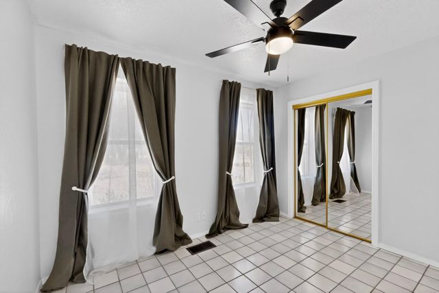 6 Shady Lane, Los Lunas, NM 87031
