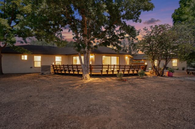 6 Shady Lane, Los Lunas, NM 87031