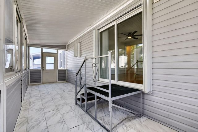 65 Relaxed Circle, Hypoluxo, FL 33462