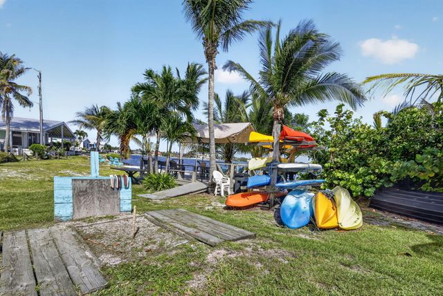 65 Relaxed Circle, Hypoluxo, FL 33462