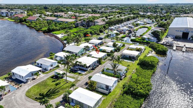 65 Relaxed Circle, Hypoluxo, FL 33462