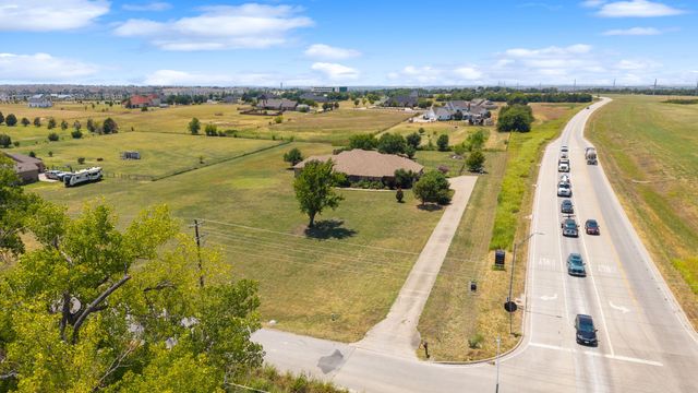 2113 S Coit Road, Celina, TX 75009