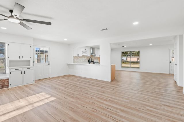 15903 Hickory Drive, Alvin, TX 77511