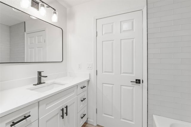 15903 Hickory Drive, Alvin, TX 77511