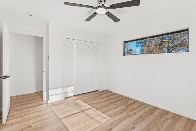 15903 Hickory Drive, Alvin, TX 77511