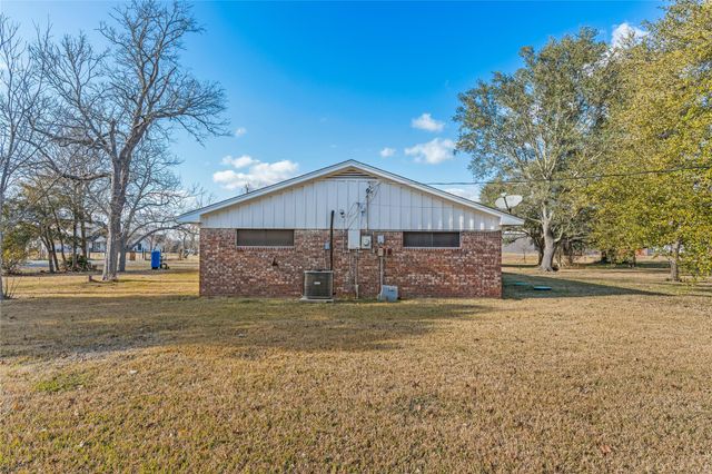 15903 Hickory Drive, Alvin, TX 77511