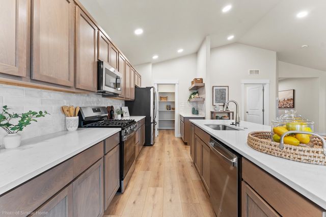 1517 W 67th Ave, Spokane, WA 99224