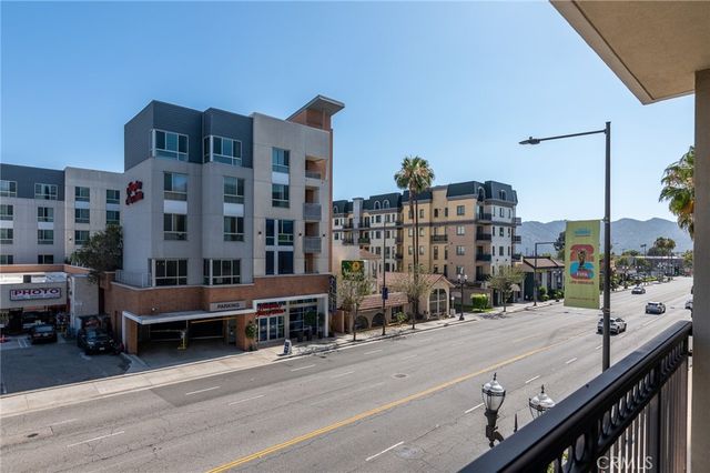 268 Caruso Avenue, Glendale, CA 91210