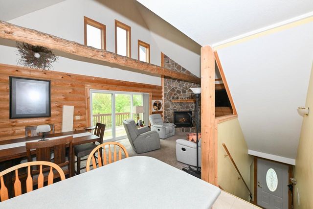 685 Williams DRIVE, Cedarburg, WI 53012