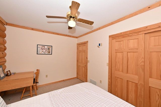 685 Williams DRIVE, Cedarburg, WI 53012