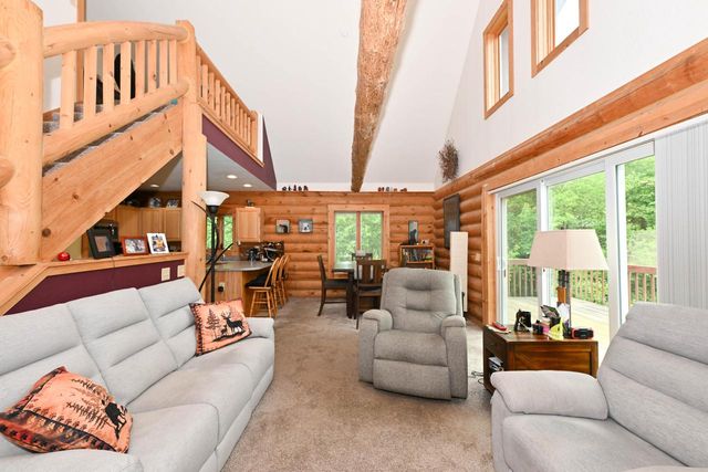 685 Williams DRIVE, Cedarburg, WI 53012