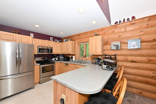 685 Williams DRIVE, Cedarburg, WI 53012