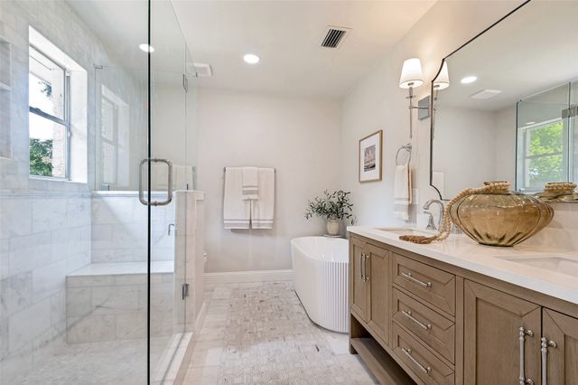 2221 Scarlet Lane, Grand Prairie, TX 75050