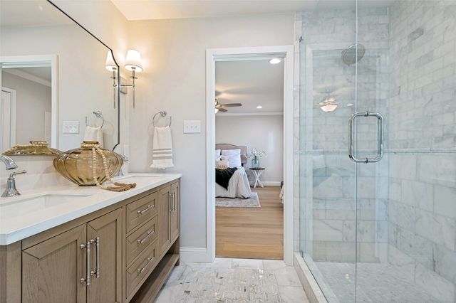 2221 Scarlet Lane, Grand Prairie, TX 75050