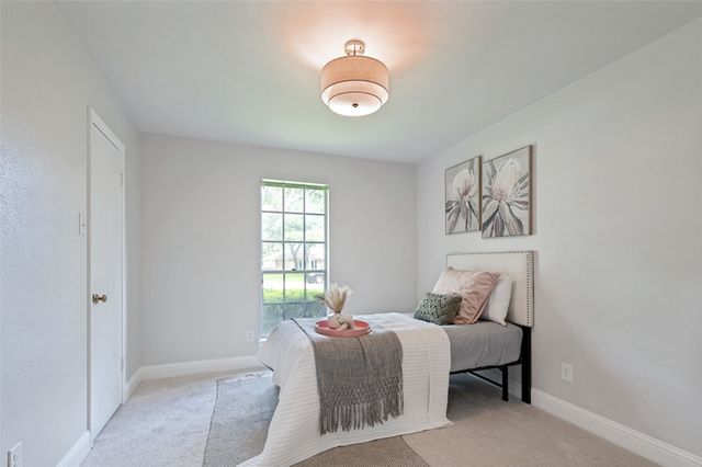 2221 Scarlet Lane, Grand Prairie, TX 75050