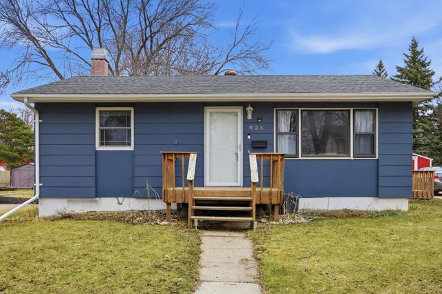 825 26th Street N, Fargo, ND 58102