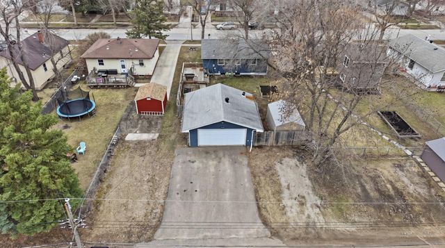 825 26th Street N, Fargo, ND 58102